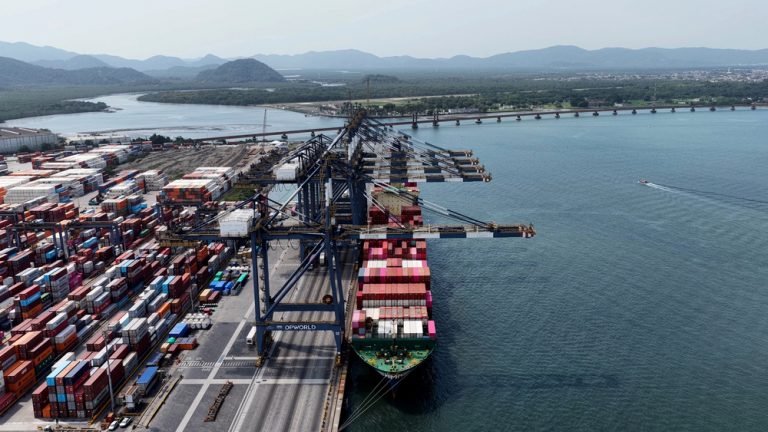MP libera R$ 7 bilhões para exportadores afetados por tarifas