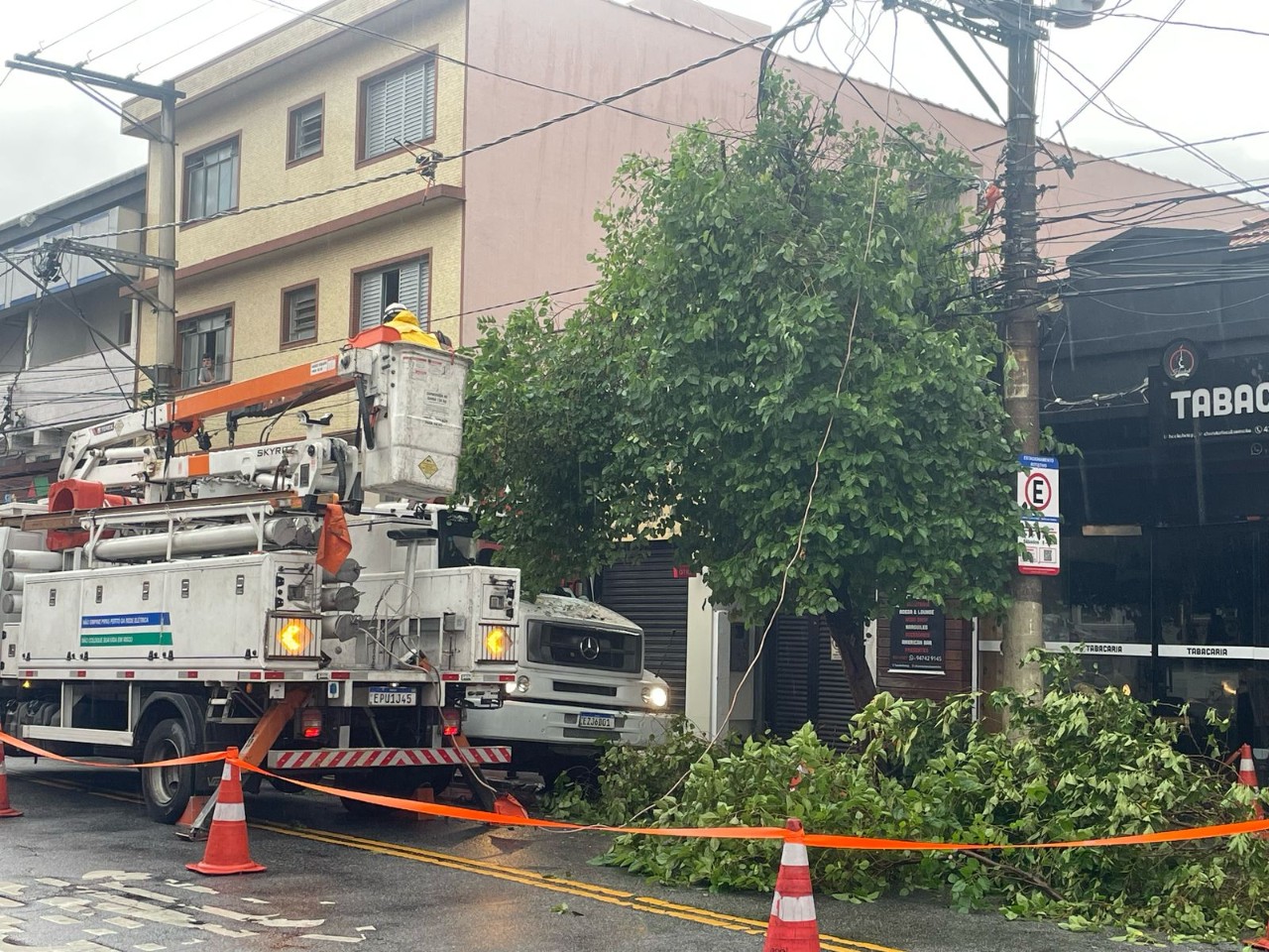 Aneel recomenda prorrogação da concessão da Enel Ceará por 30 anos
