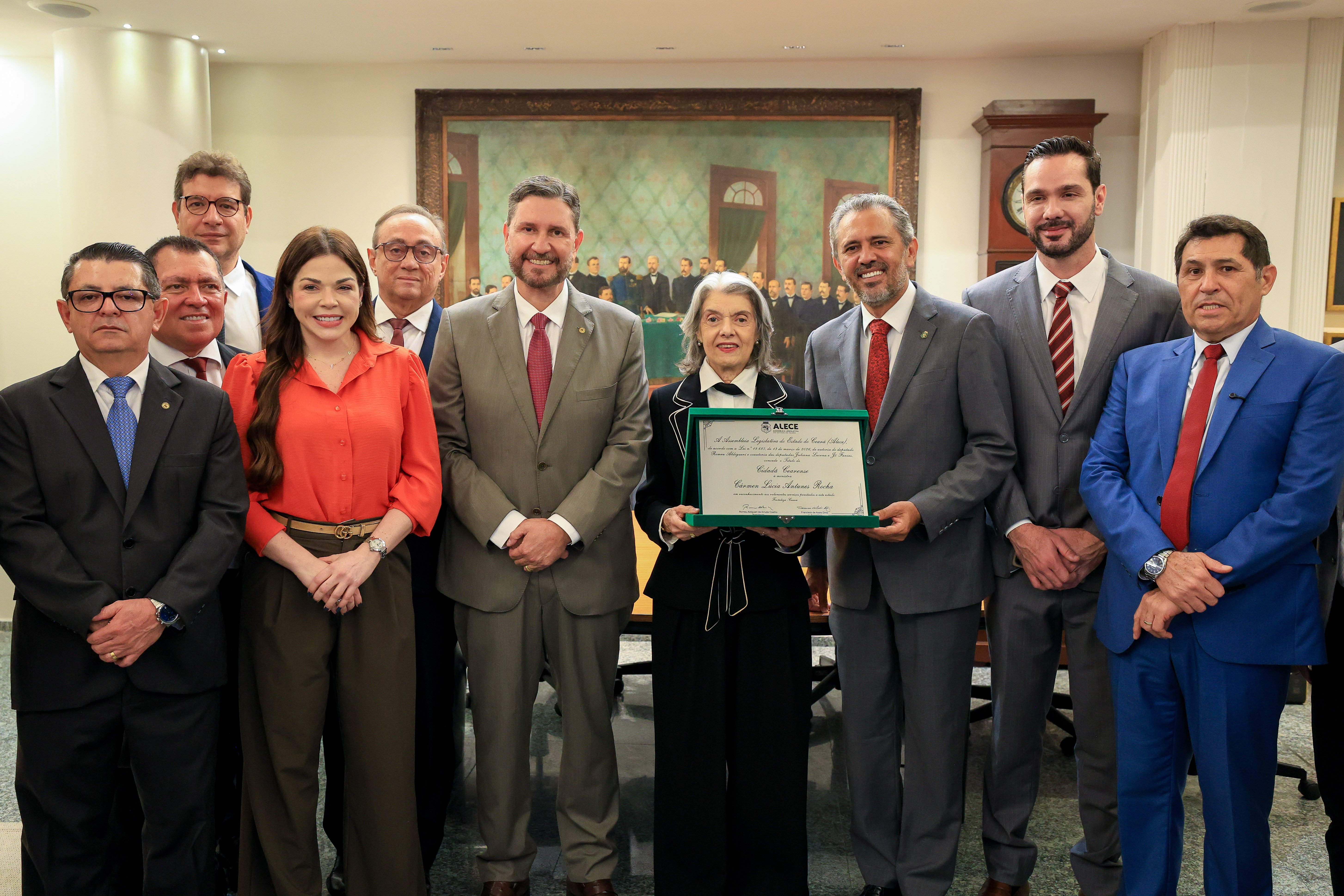 Assembleia do Ceará concede título de cidadã à ministra Cármen Lúcia