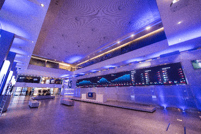 Ibovespa cai 2,25% com escalada da guerra no Oriente Médio