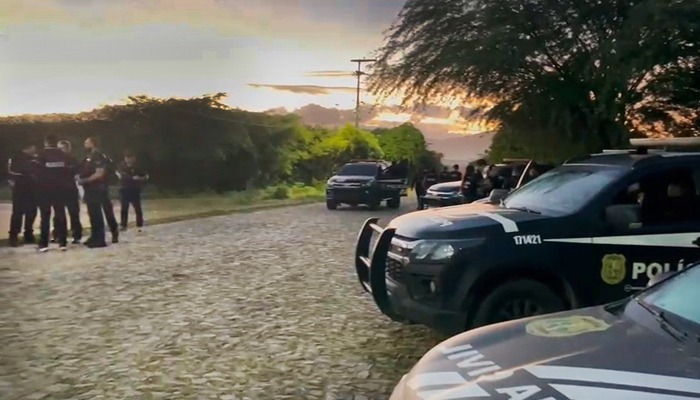 Justiça afasta vereador de Canindé e autoriza 16 mandados de busca e apreensão, além de três de prisão