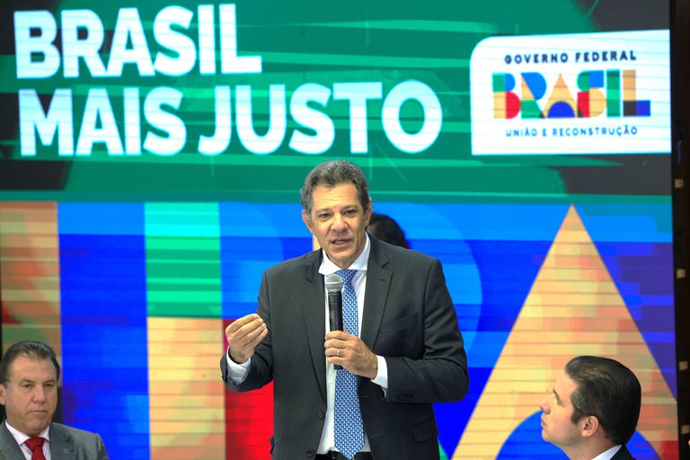 Haddad diz que novas medidas fiscais vão atingir apenas os mais ricos e preservar assalariados