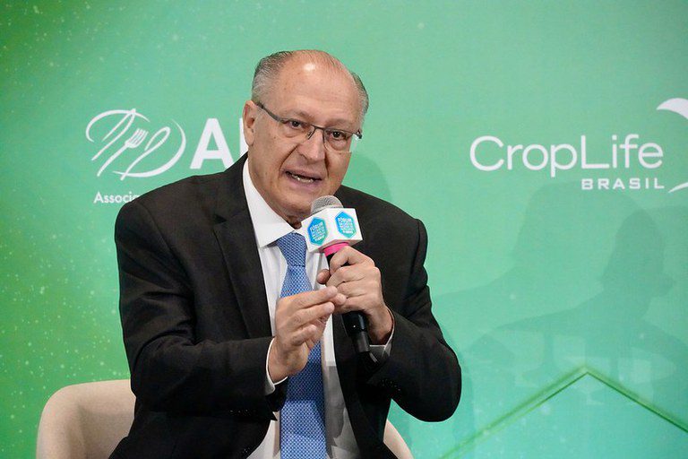 Alckmin diz que reforma tributária pode aumentar PIB em 12% e reduzir custos para o setor produtivo