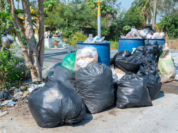 MP do Ceará investiga suspeita de superfaturamento em contratos de limpeza pública da Prefeitura de Farias Brito