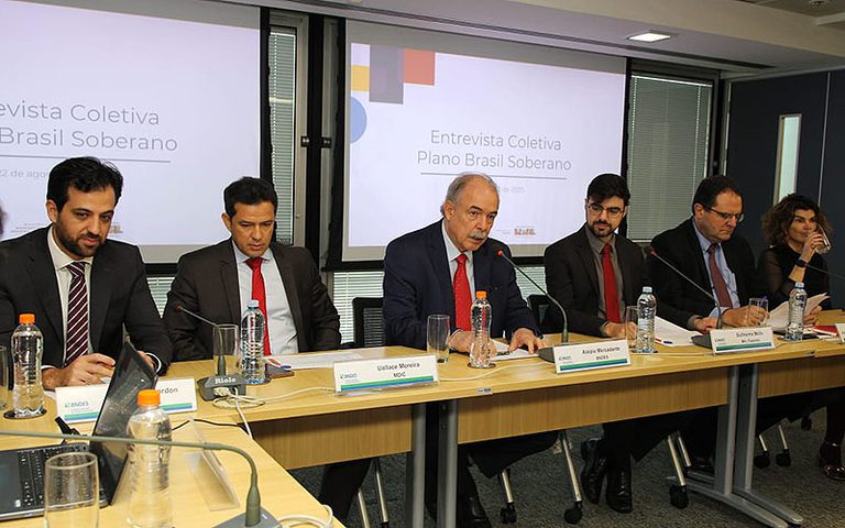 BNDES vai operar R$ 40 bi para exportadores afetados por tarifas dos EUA