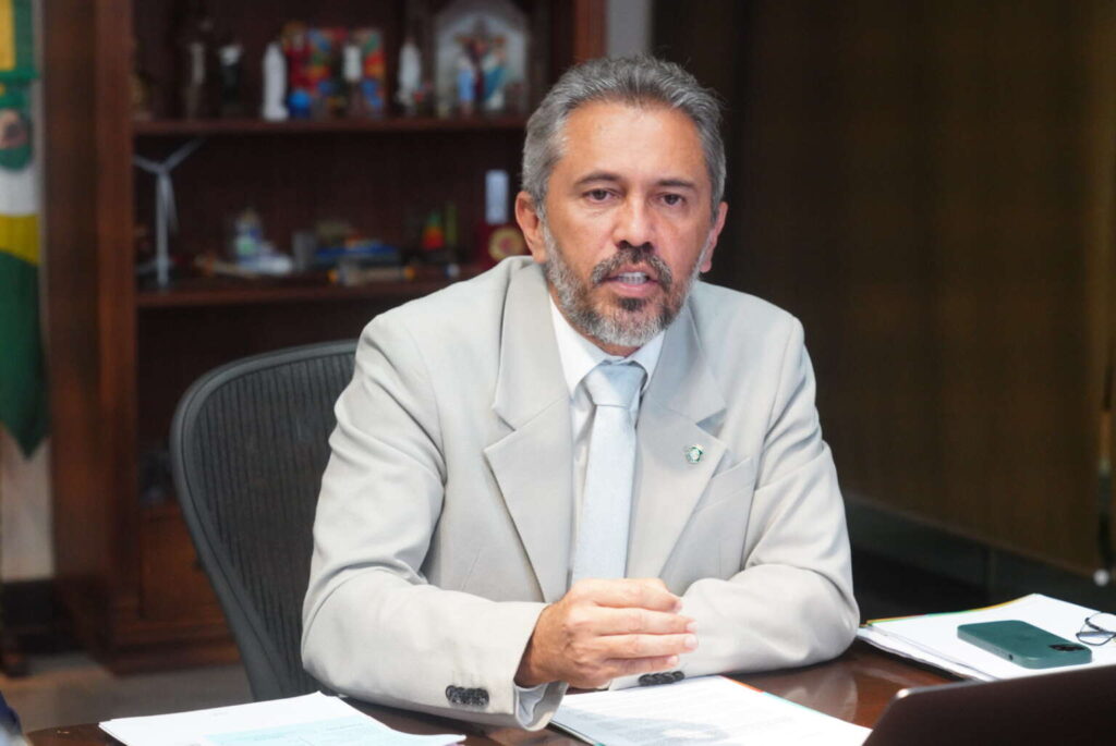 Ceará anuncia pacote de medidas para enfrentar tarifas dos EUA e proteger empregos