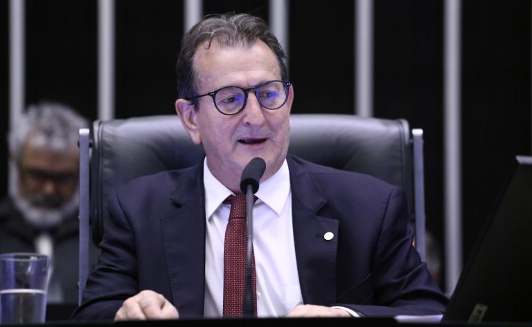 Câmara aprova R$ 400 mi em garantias para cooperativas de energia solar no campo; texto vai ao Senado