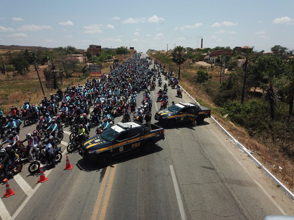 PRF reforça segurança para Moto Romaria de Fortaleza a Canindé neste domingo