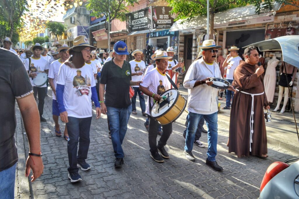 Fé e tradição marcaram a 9ª Procissão das Sanfonas em Canindé